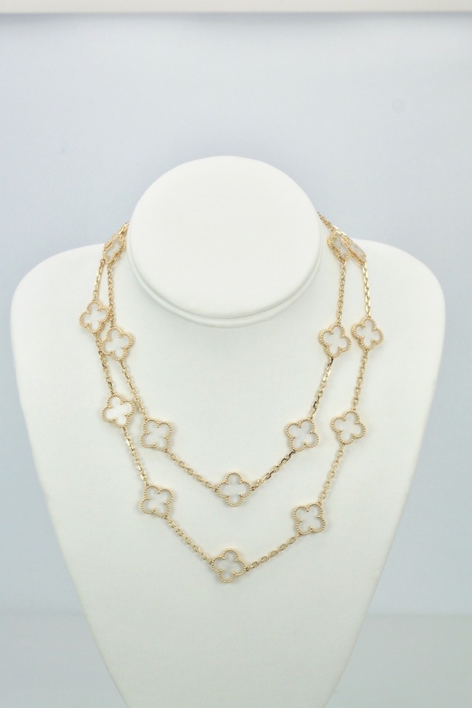 Van cleef sales rock crystal alhambra