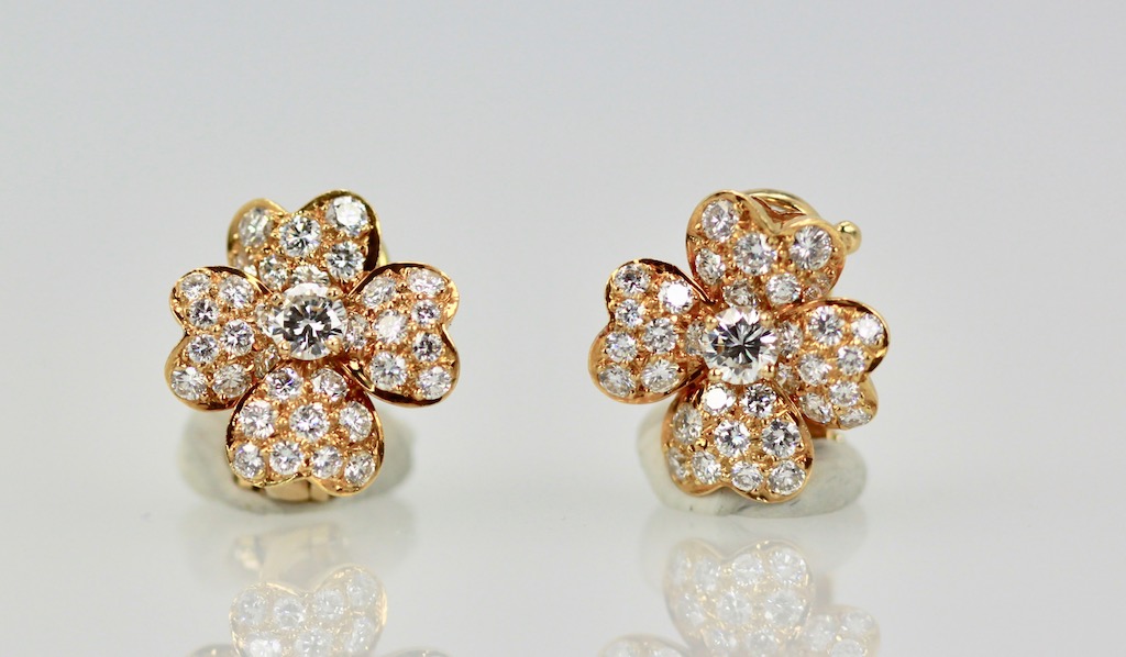 VAN CLEEF & ARPELS 18K white gold SNOWFLAKE SOCRATE Diamond EARRINGS | eBay