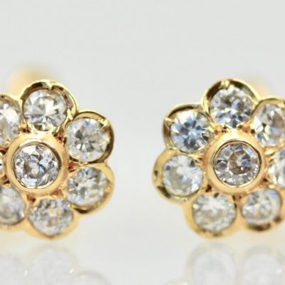 Diamond Flower Earrings 2 Carats 18K