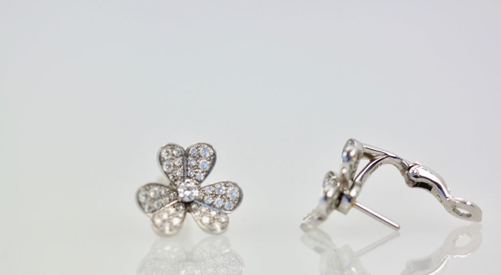 Van Cleef & Arpels Frivole Diamond Earrings 2