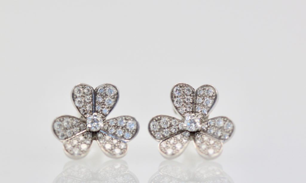 Van Cleef & Arpels Frivole Diamond Earrings 3