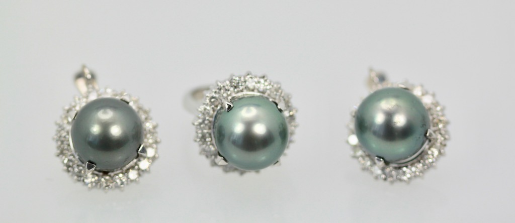 Tahitian South Seas Black Pearl Earrings and ring with Diamond Surround