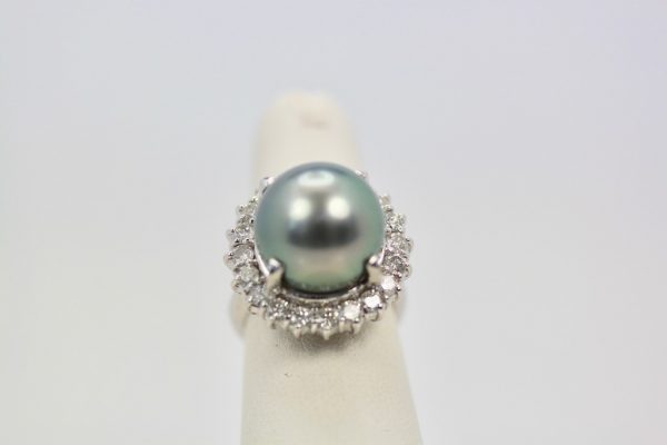 Tahitian South Seas Black Pearl Ring with Diamond surround close up