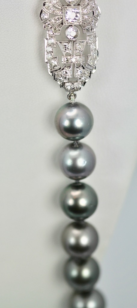 Tahitian South Seas Black Pearl Necklace with Diamond Deco Plaque with clasp