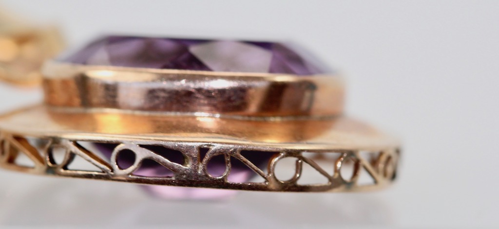 Vintage Amethyst Rose Gold Pendant – side close up
