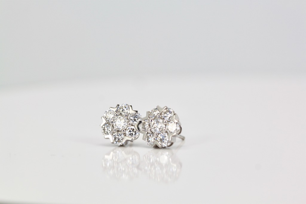 Van Cleef & Arpels Fleurette Large Diamond Stud Earrings – pair