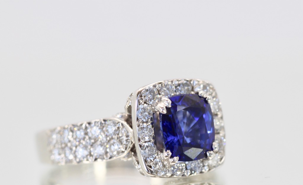 Burma Sapphire Ring with Diamond Surround 18k – angle