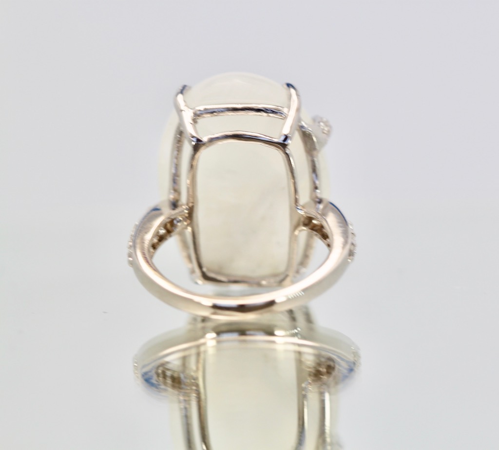 Moonstone Diamond Mount 18 Karat Ring – back