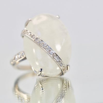 Moonstone Diamond Mount 18 Karat Ring