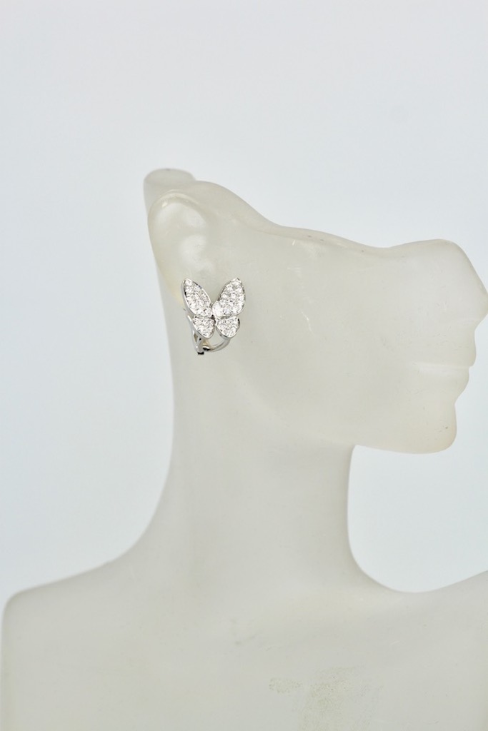 Van Cleef & Arpels White Diamond Butterfly Earrings – model
