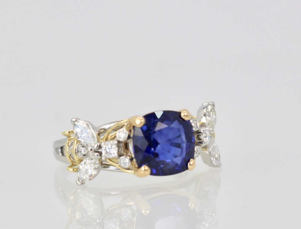 Tiffany Schlumberger Double Bee Ring with Blue Sapphire and Diamonds – angle