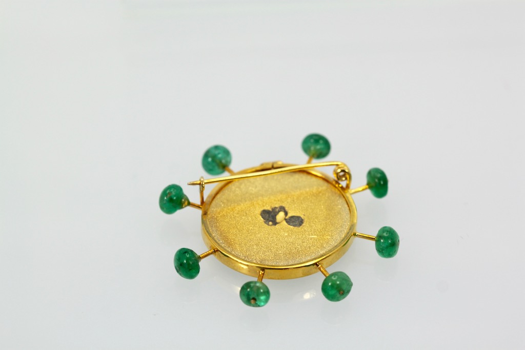 Renaissance Brooch with Emerald accents in 18K Yellow Gold – back