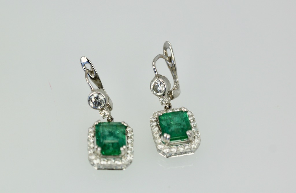 Emerald Diamond Earrings 18K