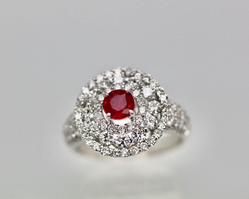 2 Carat Diamond Target Ring Ruby Center – close up