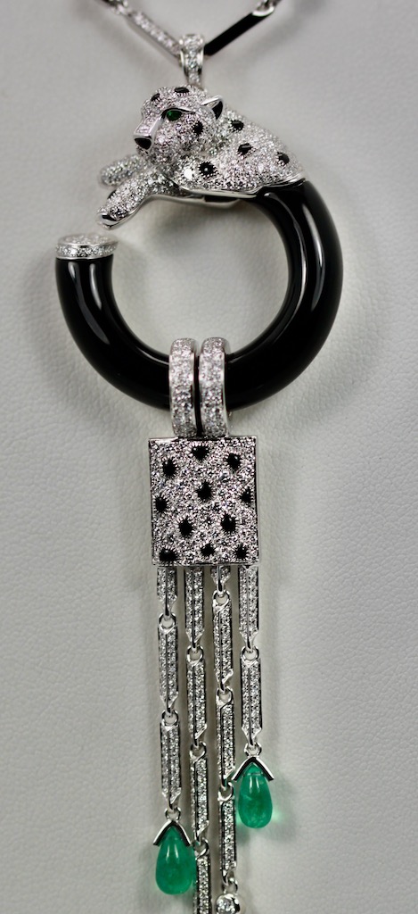 Cartier Diamond Onyx Emerald Necklace  – detail