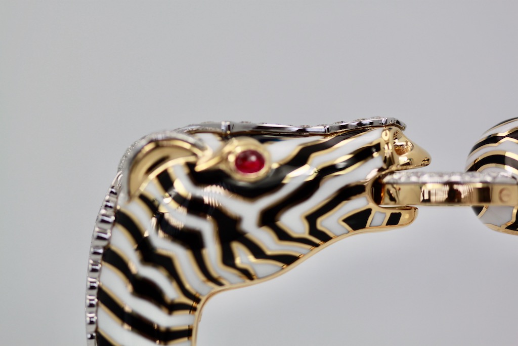 David Webb Zebra Bracelet – zebra head close up