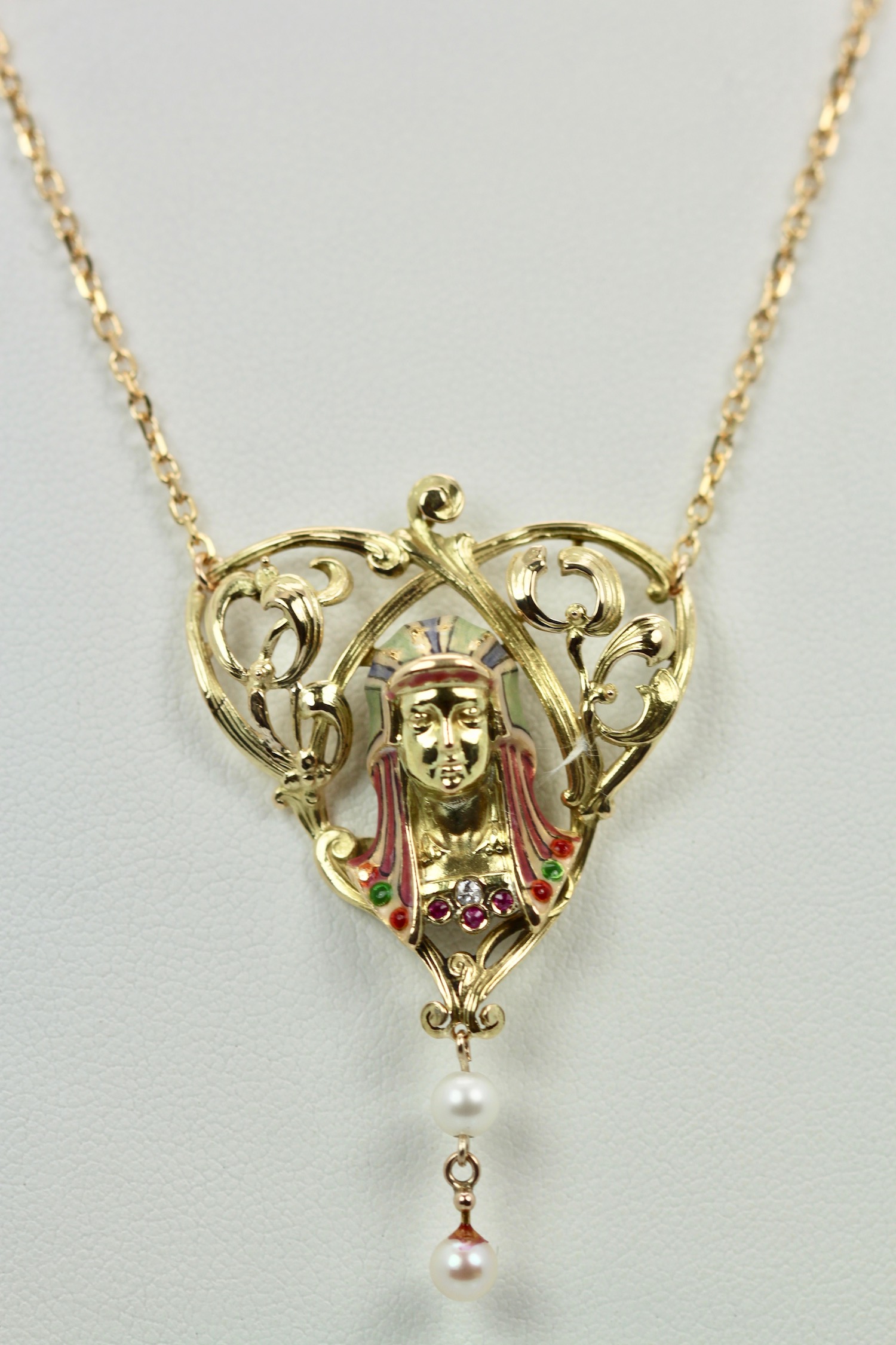 Art Nouveau Egyptian Revival Enamel Necklace – detail
