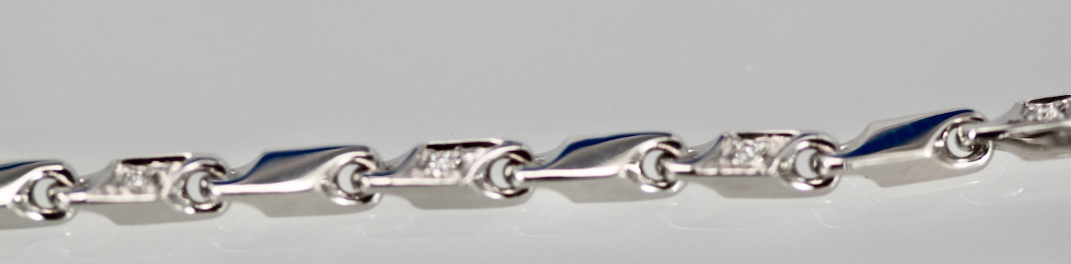 Cartier Les Oiseaux Liberes Ruby Diamond Necklace – chain links