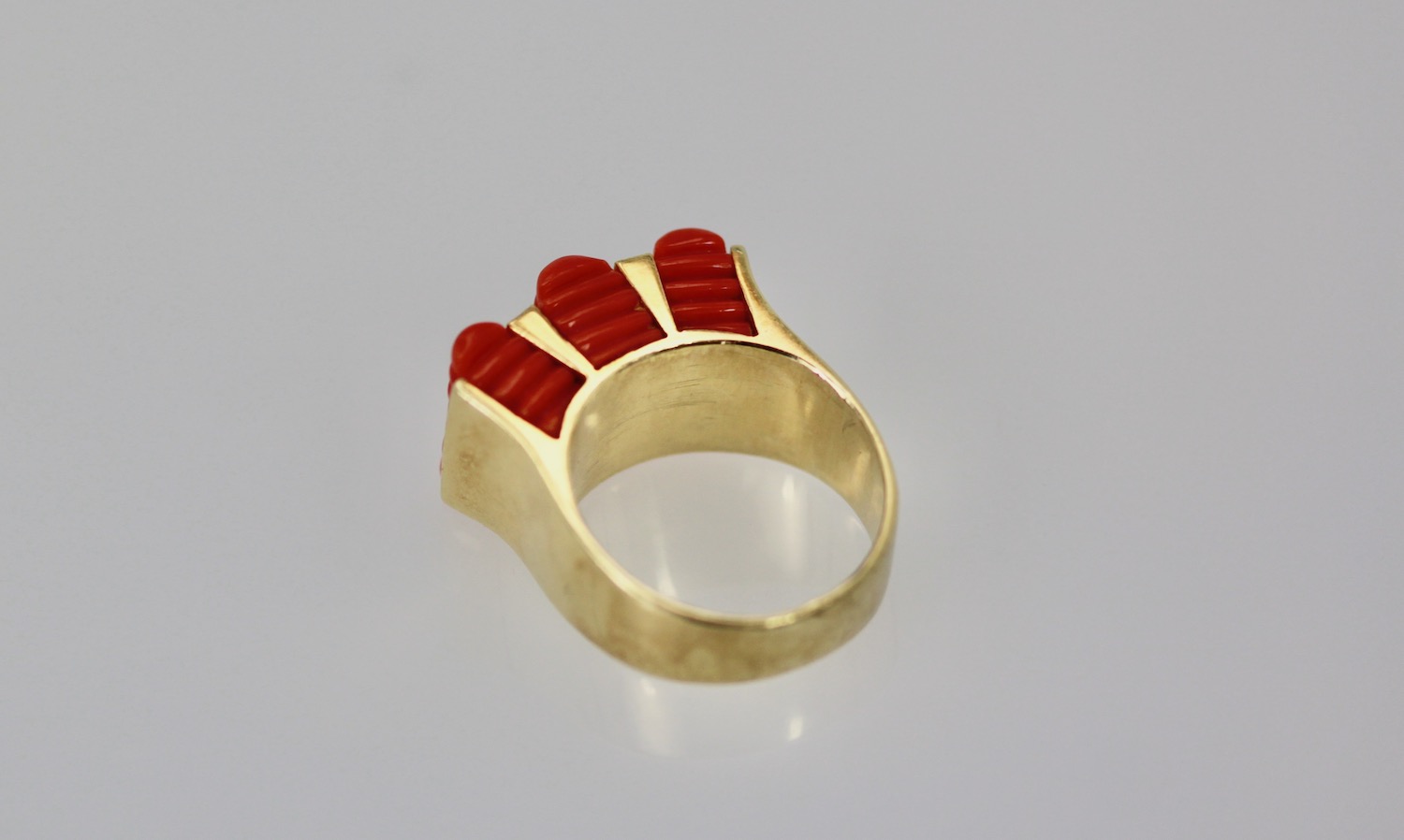 Fluted Coral Diamond Ring 14K Gold – top and back view