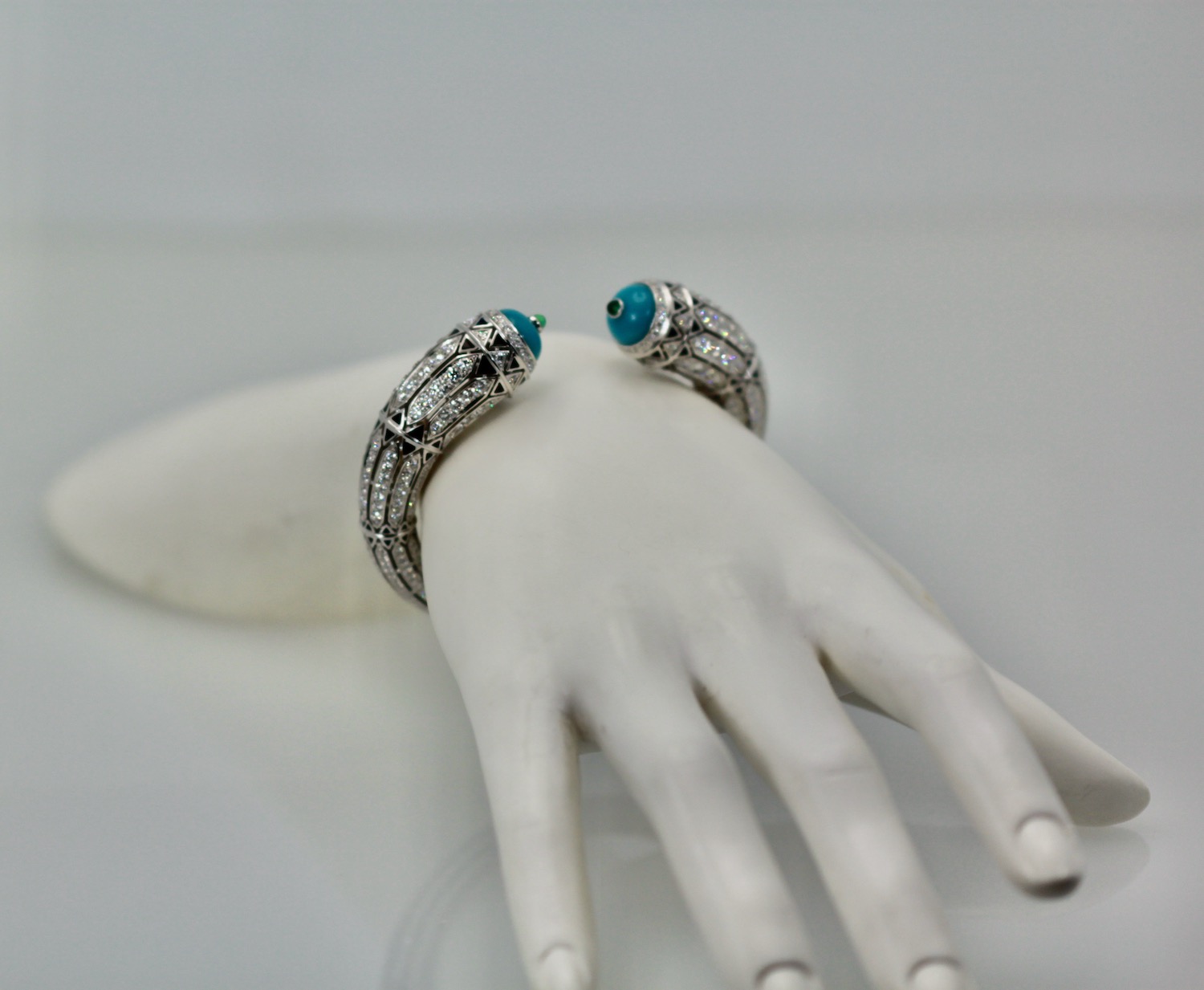  Cartier High Jewelry Diamond Turquoise Bracelet – model 4
