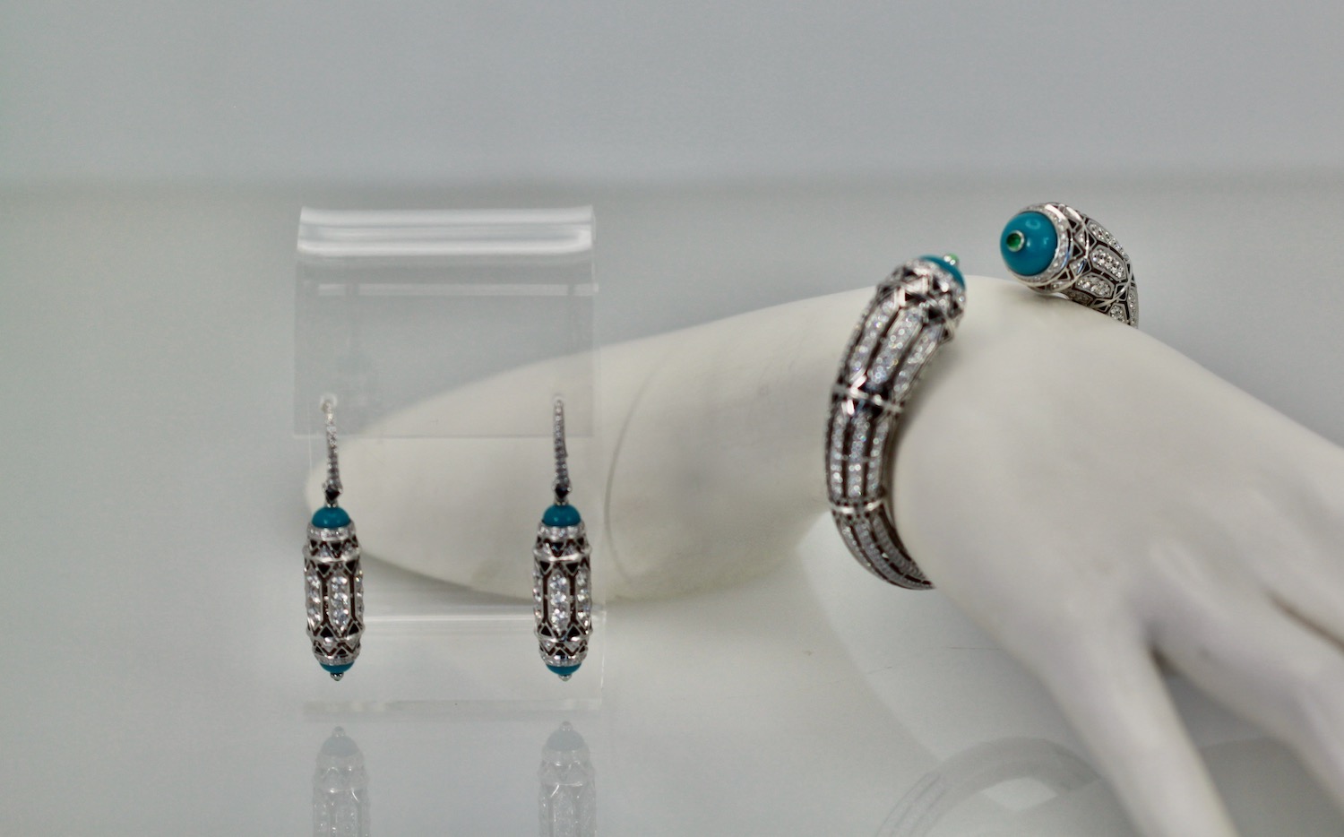 Cartier High Jewelry Diamond Turquoise Earrings – with bracelet