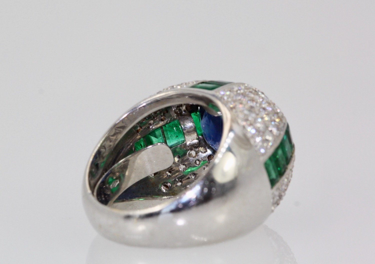 Bulgari Trombino Sapphire Emerald Diamond Ring – inside