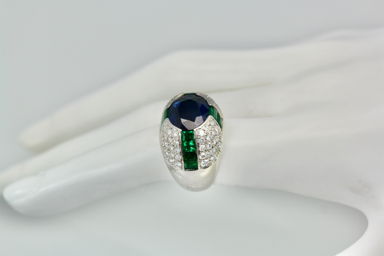 Bulgari Trombino Sapphire Emerald Diamond Ring – model 3
