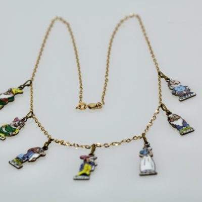 Snow White and the Seven Dwarfs Necklace 18K