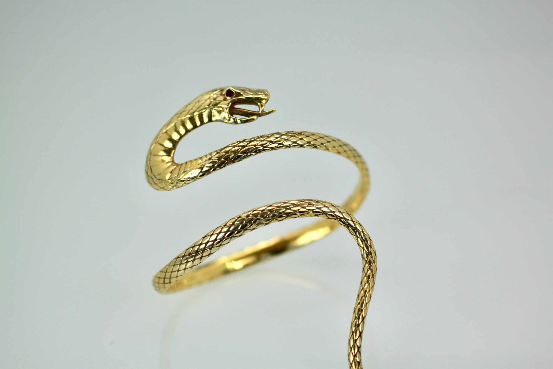 Amazon.com: LAKIYOYO Bendable Snake Bracelet for Women Adjustable Punk Snake  Choker - Flexible Multi-Purpose Medusa Necklace Hollween Jewelry (4 set gold):  Clothing, Shoes & Jewelry
