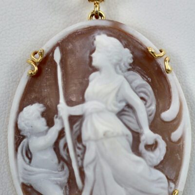 Shell Cameo Large Pendant with Chain