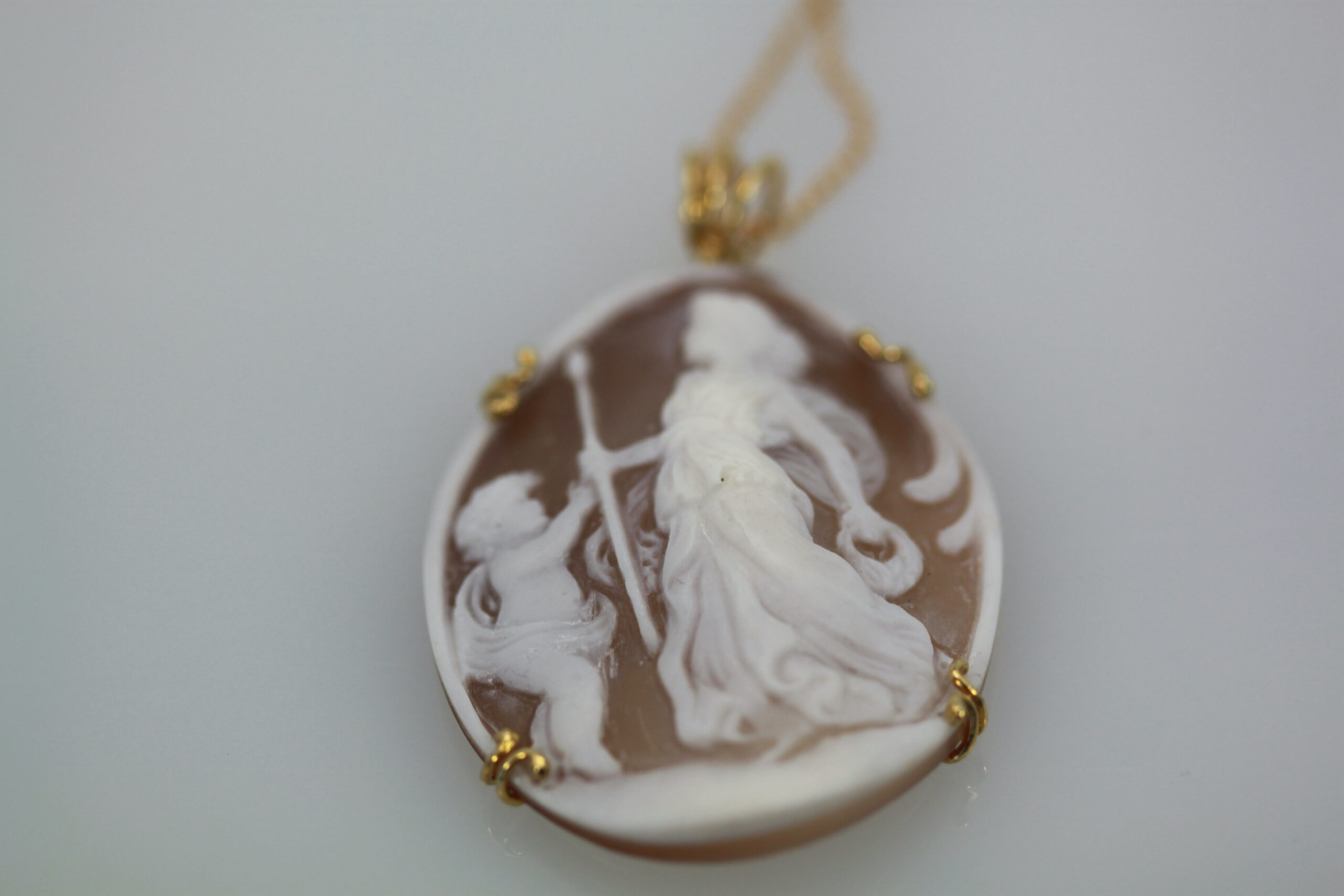 Shell Cameo Large Pendant with Chain