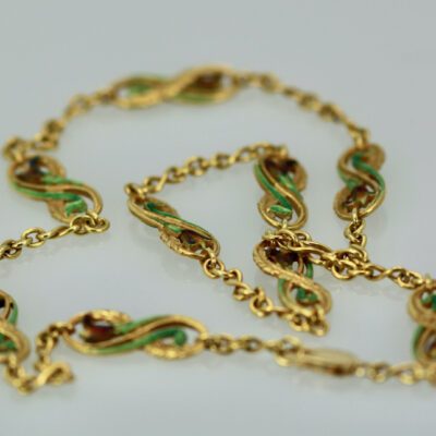 Masriera Pique a Jour Long Chain 18K