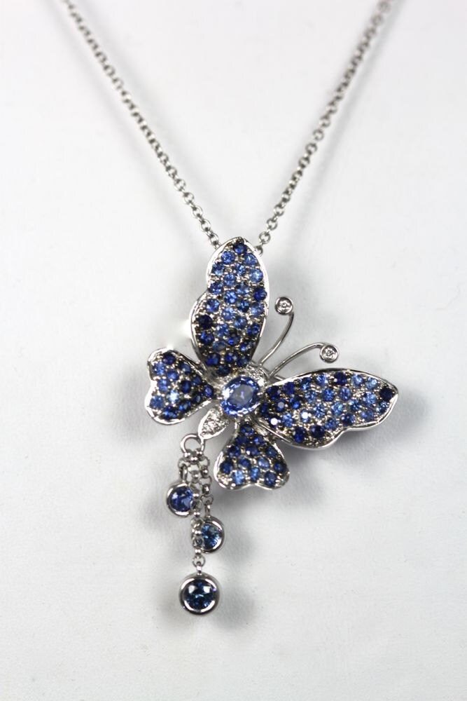 Vintage circa 1960’s Sapphire butterfly brooch pendant 2 carats of sapphires