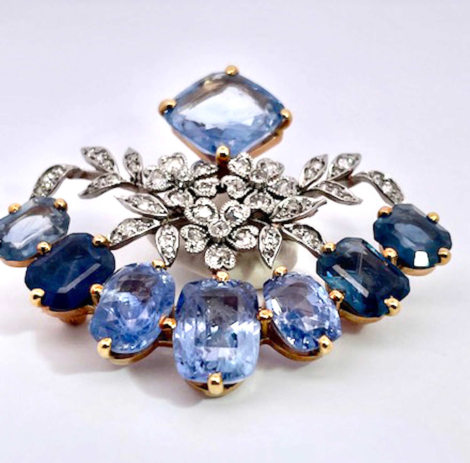 18K Sapphire Diamond Brooch 20 carats