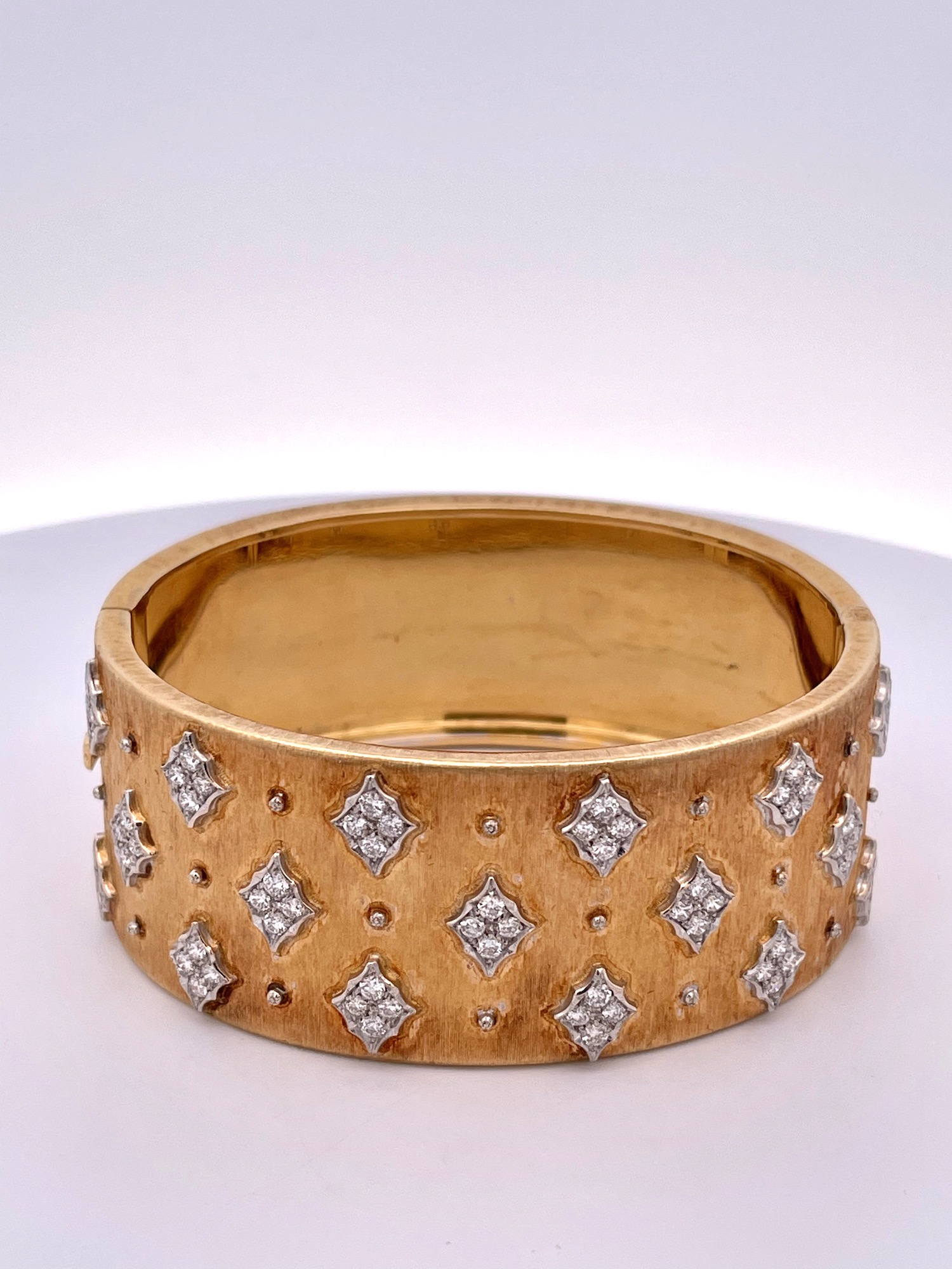 Mario Buccellati Gold Bracelet with Diamonds 18K